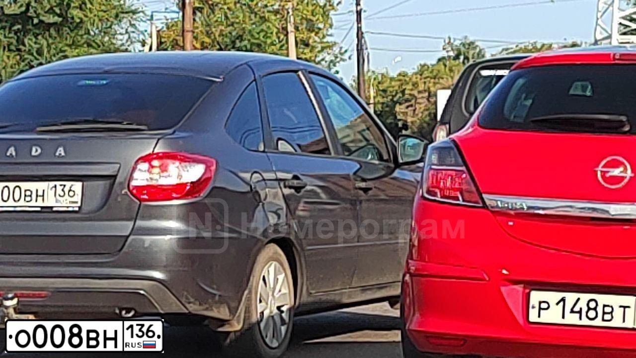 Фото автомобиля HONDA CIVIC, 2013 — госномер О716ЕХ550. Цвет: Белый