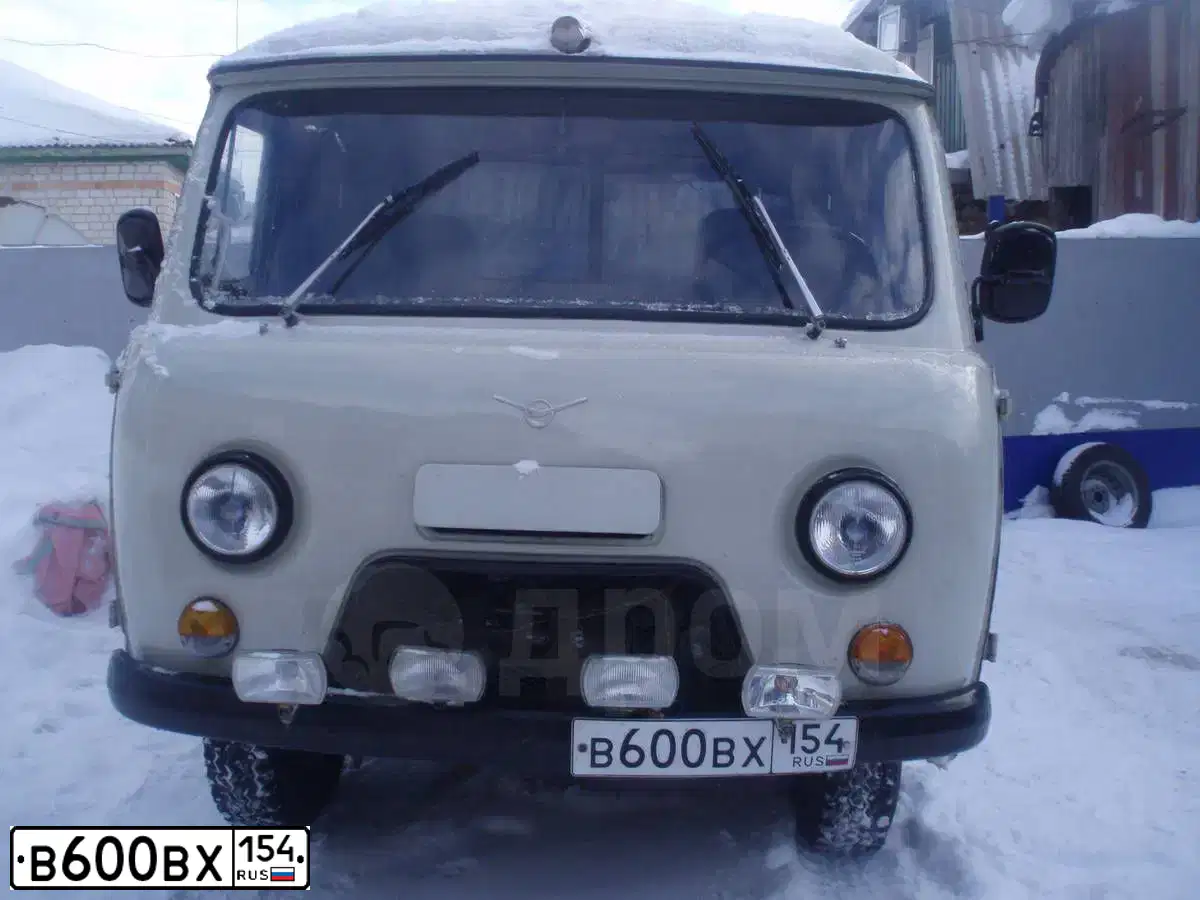 Фото автомобиля UAZ 3962, 1994 — госномер В600ВХ154. Цвет: БЕЛАЯ НОЧЬ