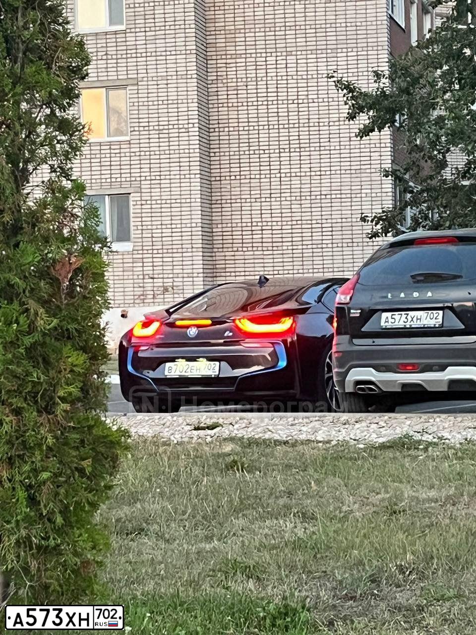 Фото автомобиля LADA XRAY, 2020 — госномер М733ЕА702. Цвет: ЧЕРНЫЙ