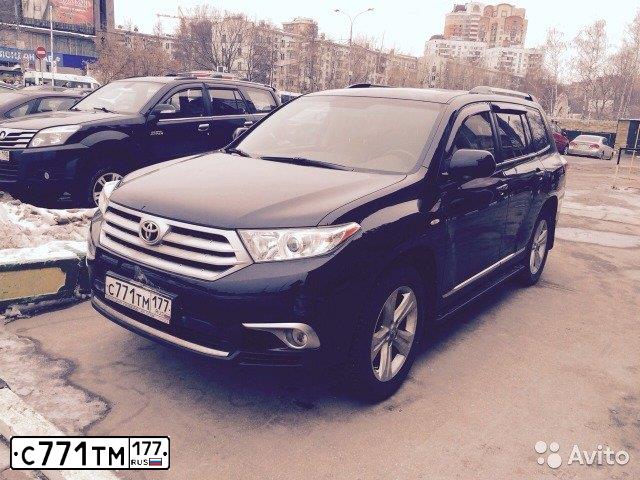 Фото автомобиля TOYOTA HIGHLANDER, 2012 — госномер С771ТМ177. Цвет: ЧЕРНЫЙ