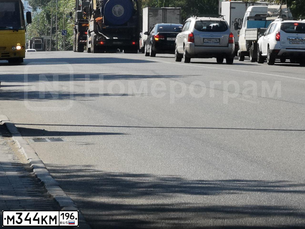 Фото автомобиля RENAULT DUSTER, 2019 — госномер В672НК702. Цвет: Белый