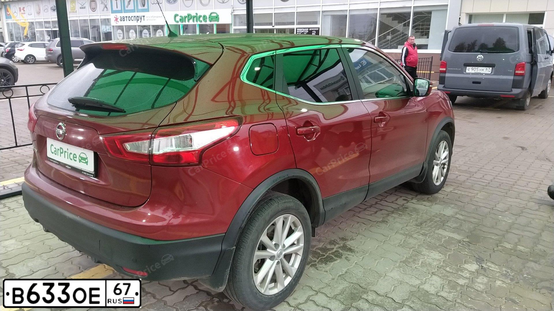 Фото автомобиля NISSAN QASHQAI, 2015 — госномер В633ОЕ67. Цвет: Красный