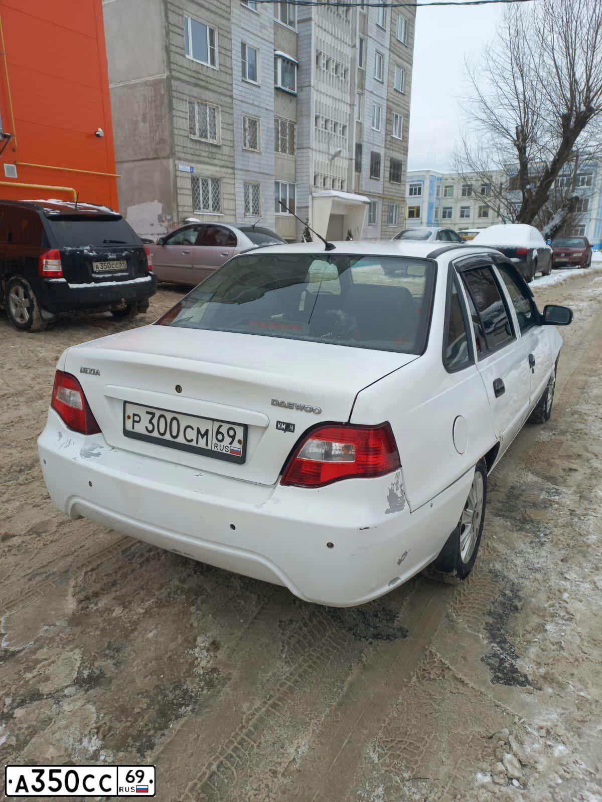 Фото автомобиля JEEP COMPASS, 2006 — госномер А350СС69. Цвет: ЧЕРНЫЙ