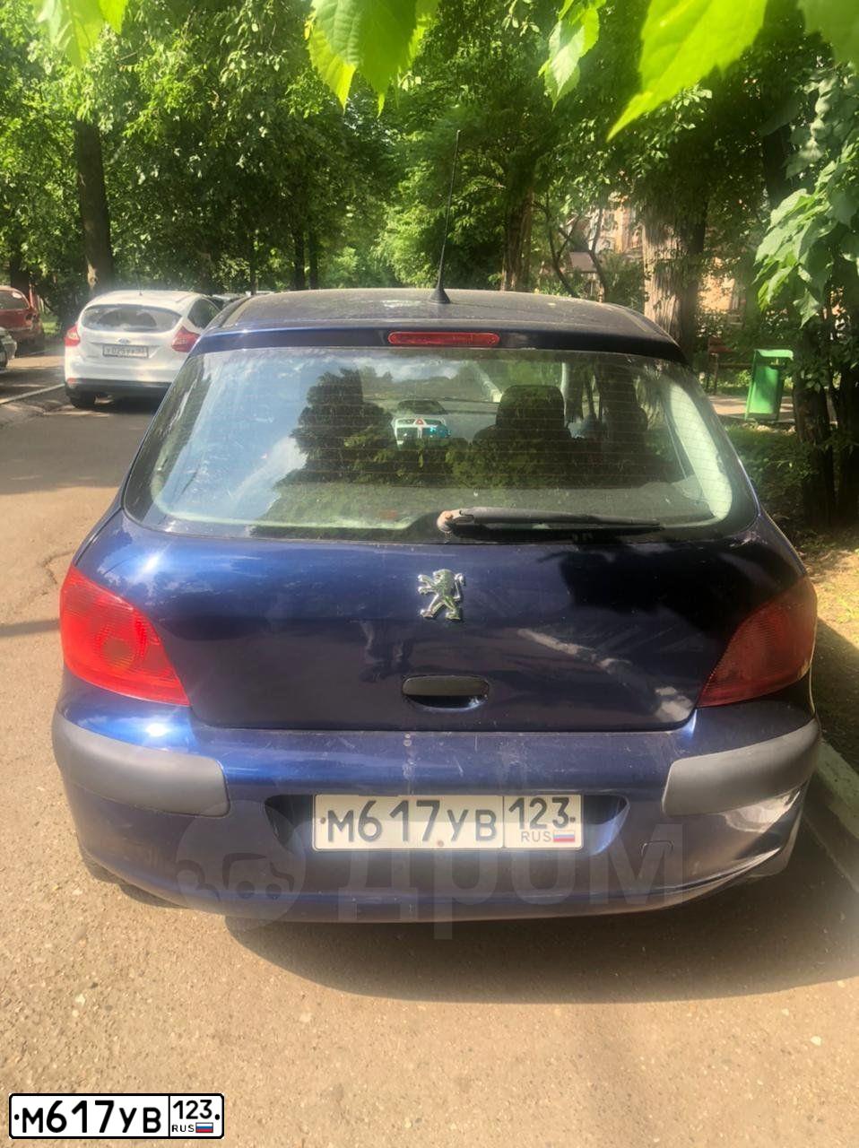 Фото автомобиля PEUGEOT 307, 2004 — госномер М617УВ123. Цвет: синий