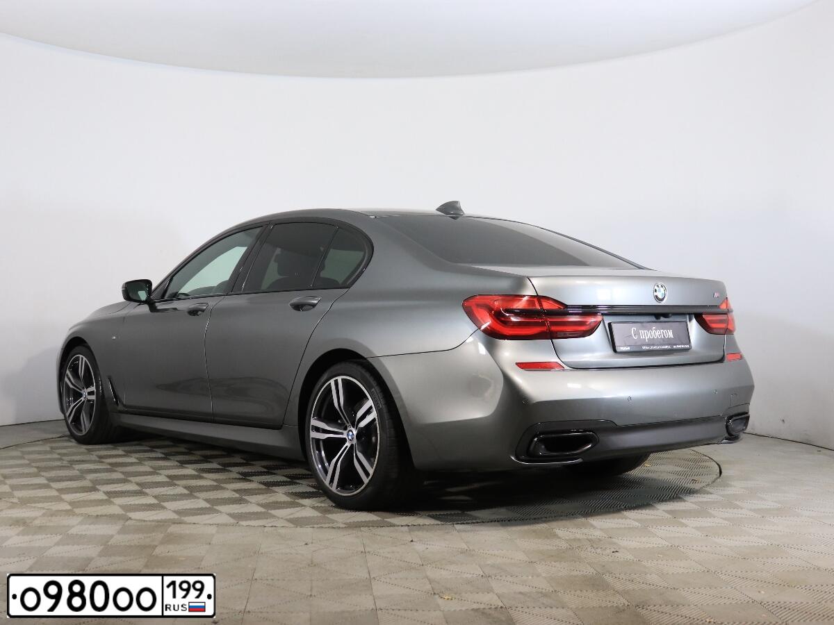 Фото автомобиля МЕРСЕДЕС-БЕНЦ E 200 CGI, 2011 — госномер Н721РУ21. Цвет: ЧЕРНЫЙ