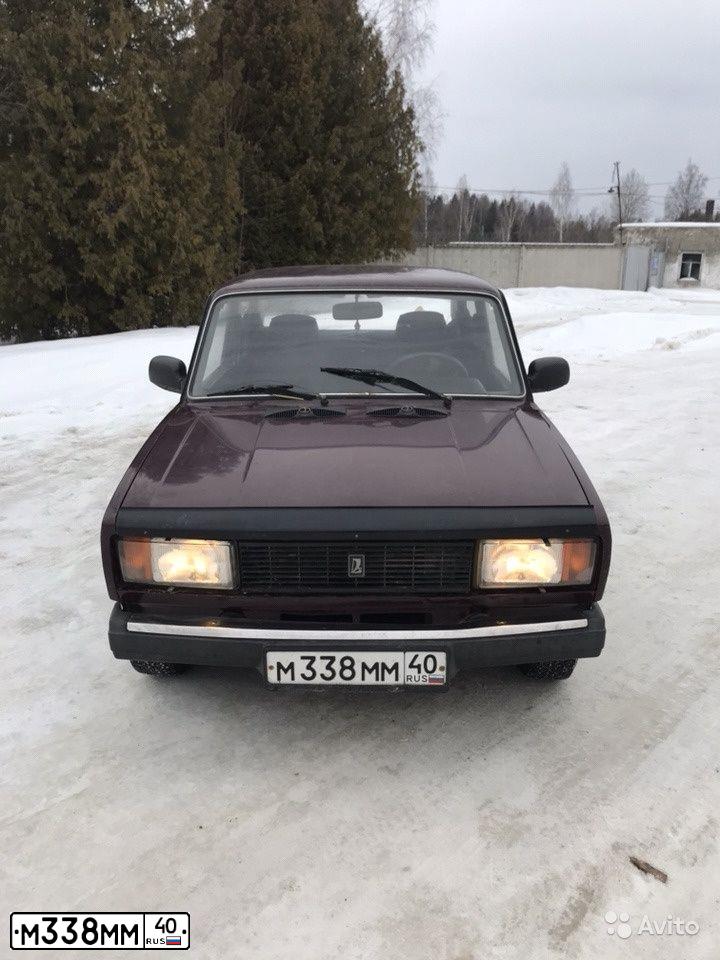 Фото автомобиля CHRYSLER SERIE 300, 2006 — госномер Р030УС40. Цвет: Белый