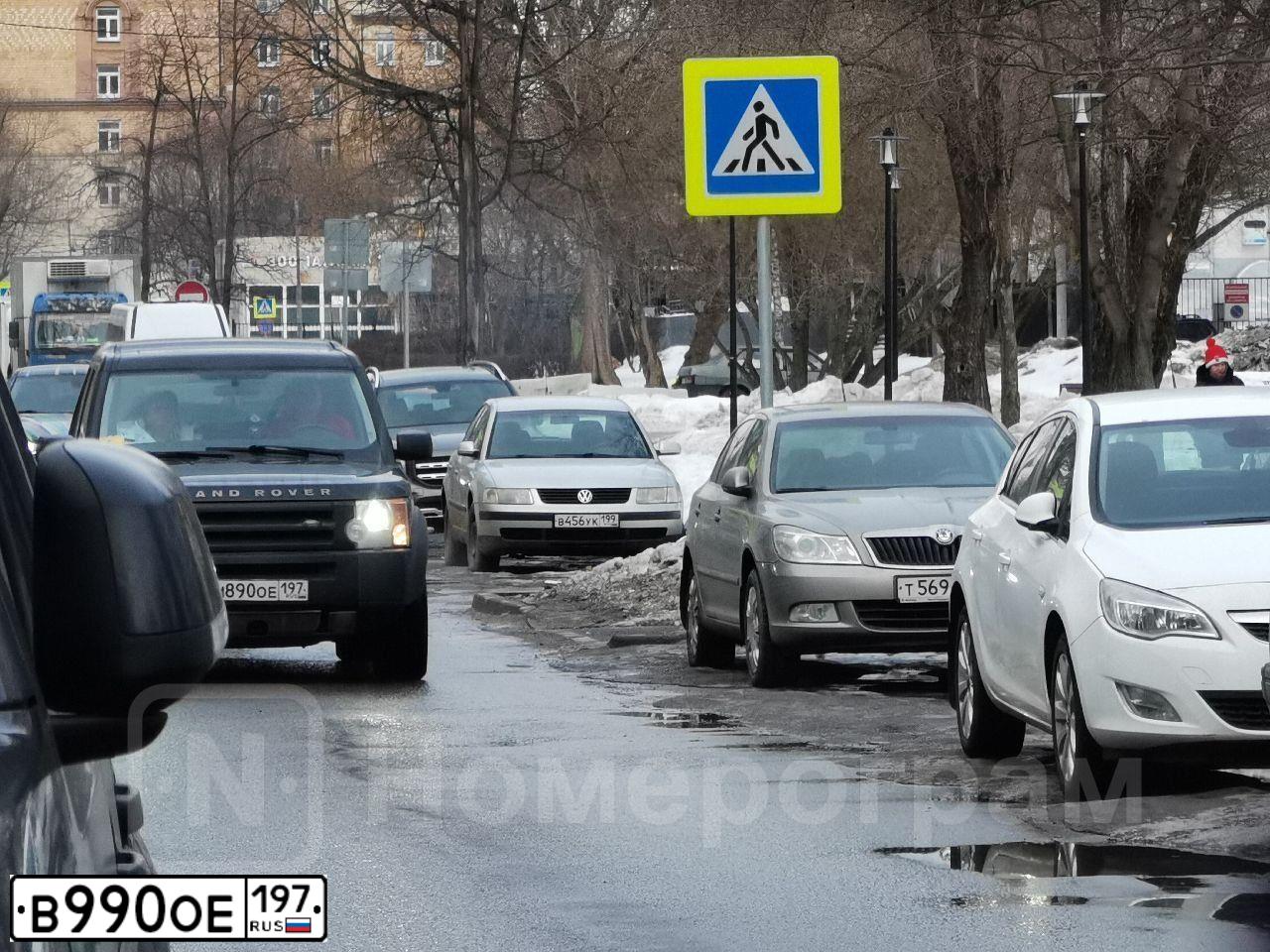 Фото автомобиля AUDI A5, 2015 — госномер Р312ТН198. Цвет: Белый