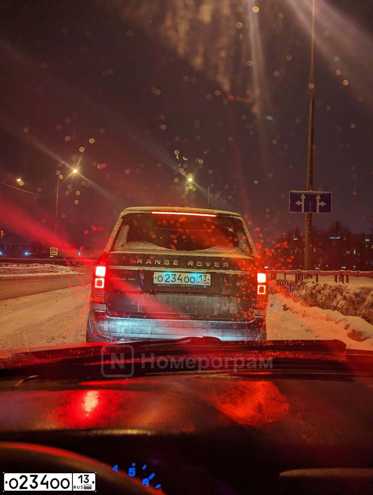 Фото автомобиля VOLKSWAGEN TIGUAN, 2010 — госномер О234ОО13. Цвет: Серебристый