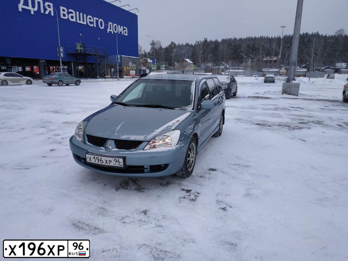 Фото автомобиля MITSUBISHI LANCER, 2008 — госномер Т868МВ196. Цвет: СЕРО-СИНЕ-ЗЕЛЕНЫЙ