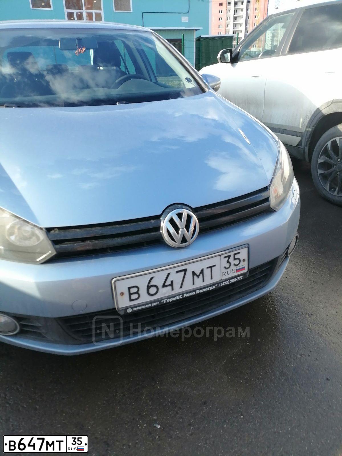 Фото автомобиля VOLKSWAGEN GOLF, 2011 — госномер В647МТ35. Цвет: СЕРО-ГОЛУБОЙ