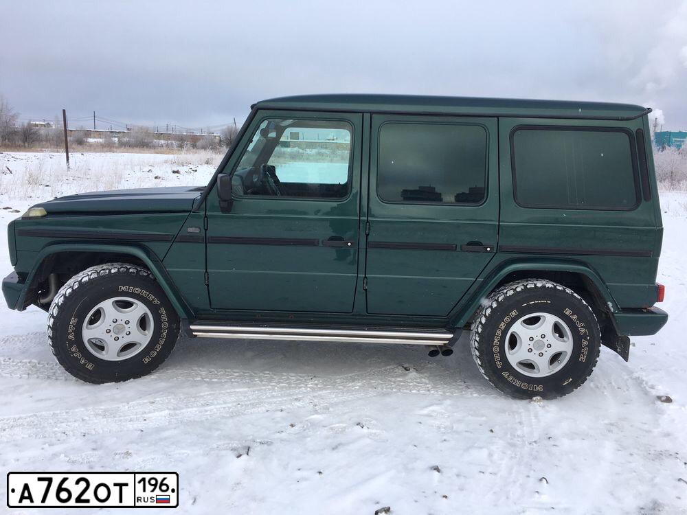 Фото автомобиля MERCEDES G-KLASSE, 1998 — госномер Е104АА122. Цвет: ЗЕЛЕНЫЙ