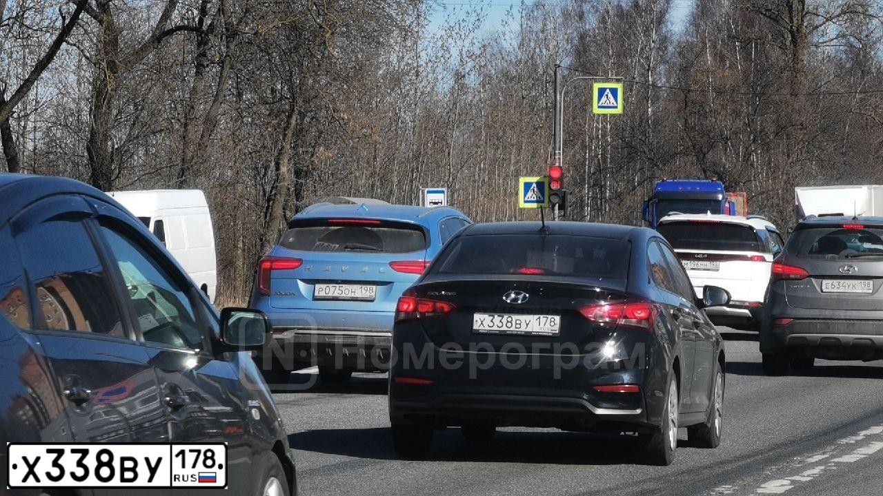 Фото автомобиля HYUNDAI SOLARIS, 2017 — госномер Х338ВУ178. Цвет: ЧЕРНЫЙ