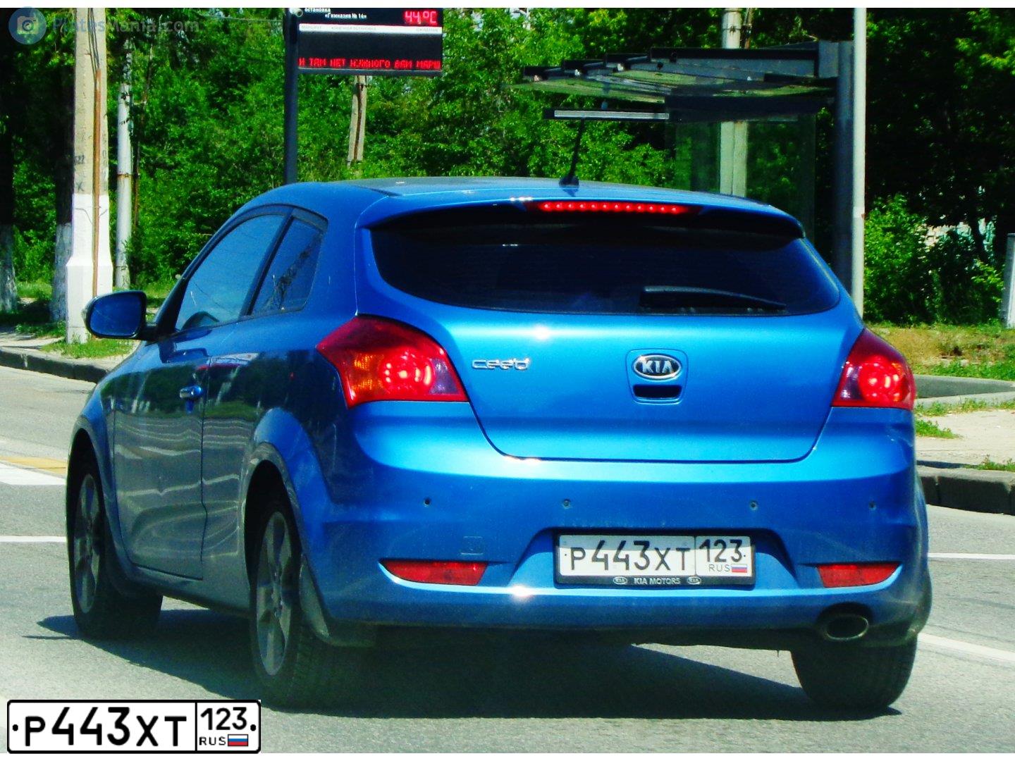 Фото автомобиля KIA CEED, 2011 — госномер Н060АА134. Цвет: синий