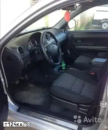 Фото автомобиля KIA RIO, 2011 — госномер Т124КА750. Цвет: ЧЕРНЫЙ