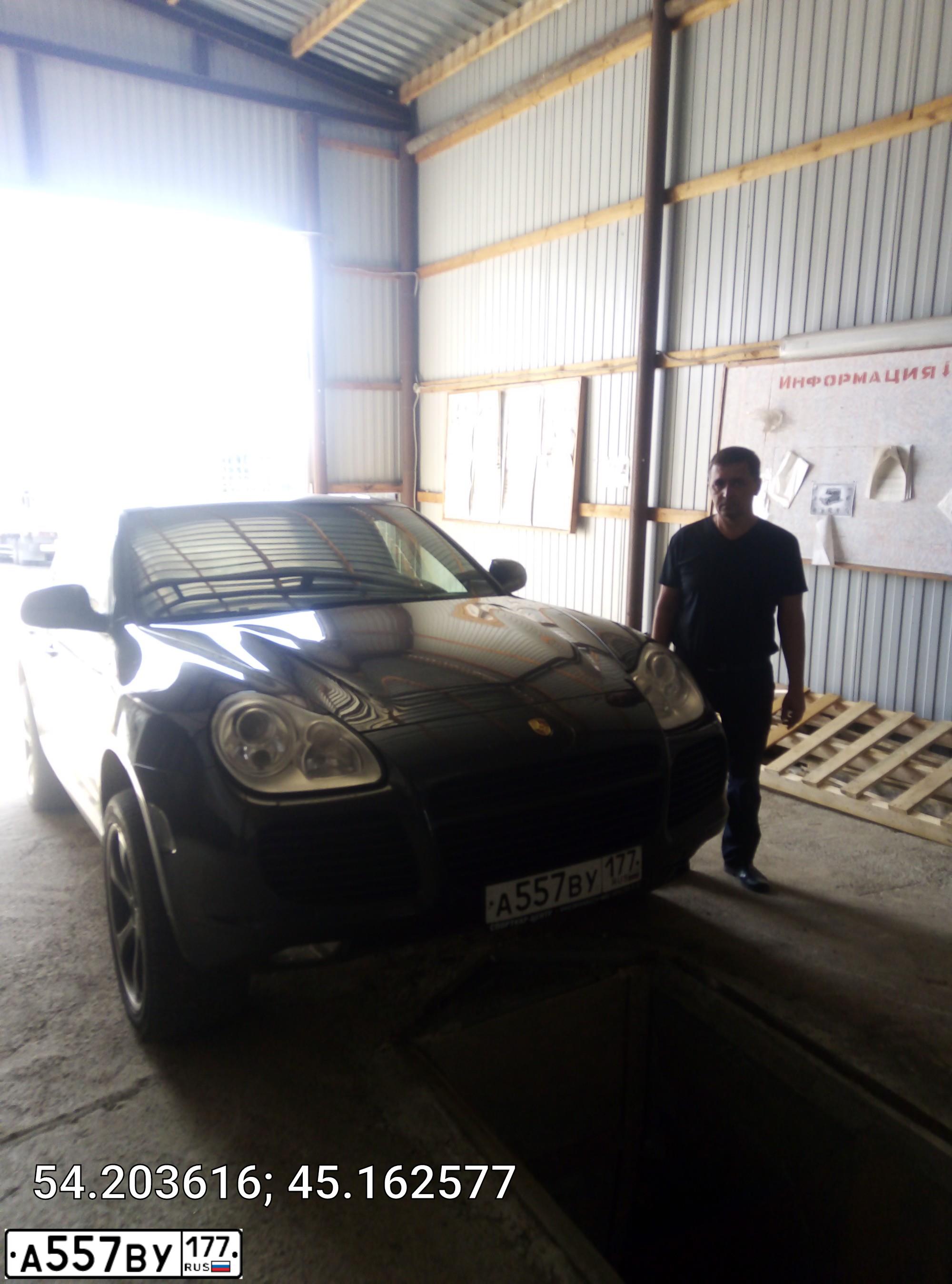 Фото автомобиля PORSCHE CAYENNE TURBO, 2005 — госномер К007ТВ13. Цвет: ЧЕРНЫЙ