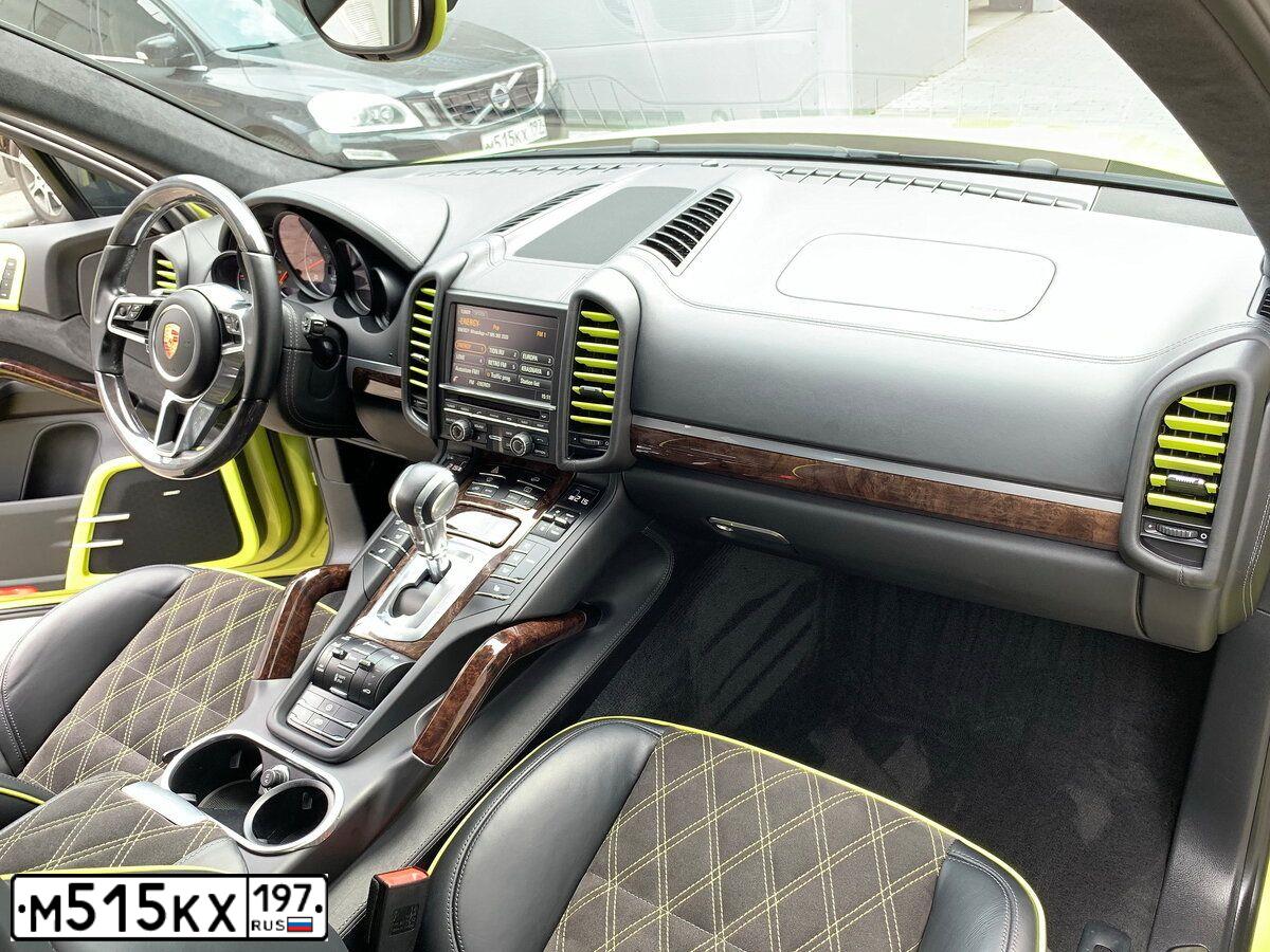 Фото автомобиля VOLVO XC60, 2011 — госномер М515КХ197. Цвет: ЧЕРНЫЙ
