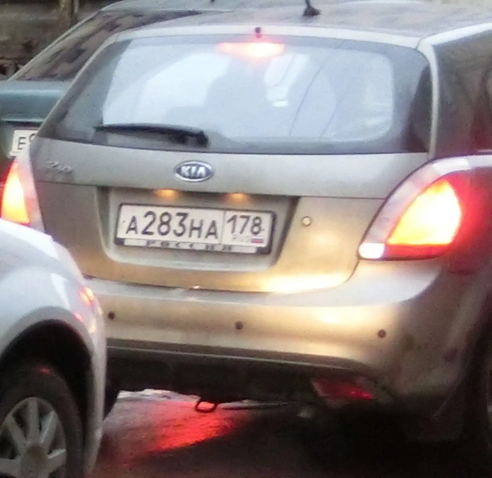 Фото автомобиля LADA 2107 LADA, 1998 — госномер А283НА78. Цвет: синий