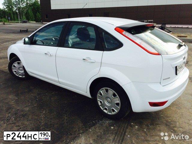 Фото автомобиля FORD FOCUS, 2011 — госномер А531КТ702. Цвет: БЕЛЫЙ