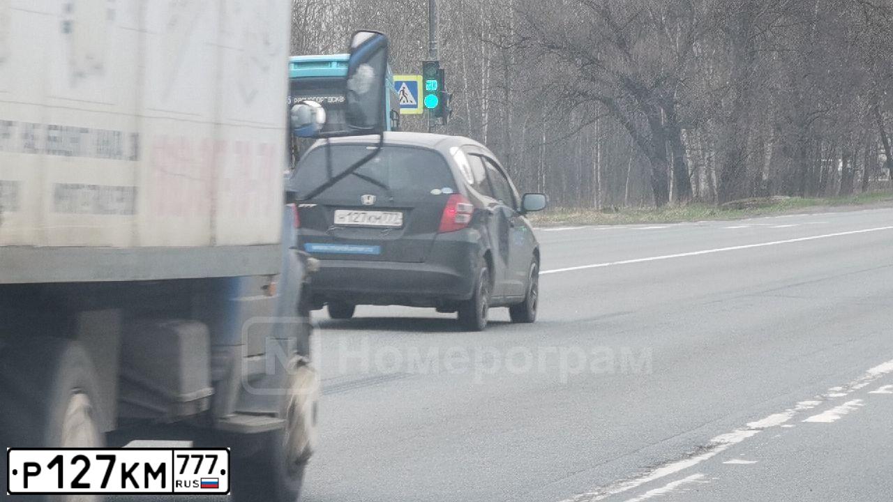 Фото автомобиля LADA 2170 PRIORA, 2008 — госномер Н661СН15. Цвет: Серый