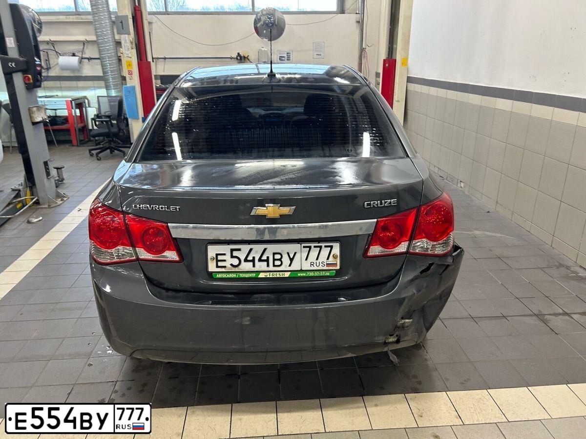 Фото автомобиля MITSUBISHI OUTLANDER, 2014 — госномер Е554ВУ777. Цвет: БЕЛЫЙ