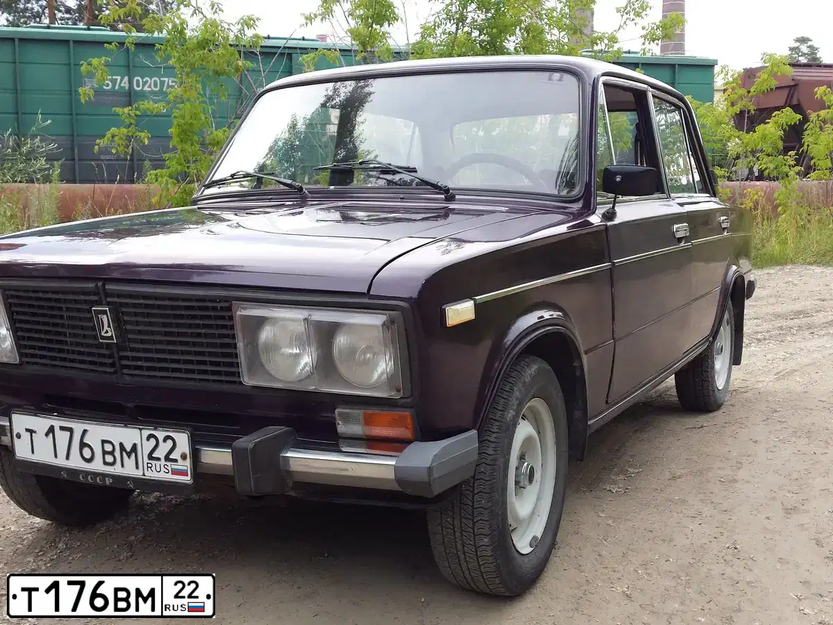 Фото автомобиля LADA 2106 LADA, 1999 — госномер Н732МТ154. Цвет: ФИОЛЕТОВЫЙ