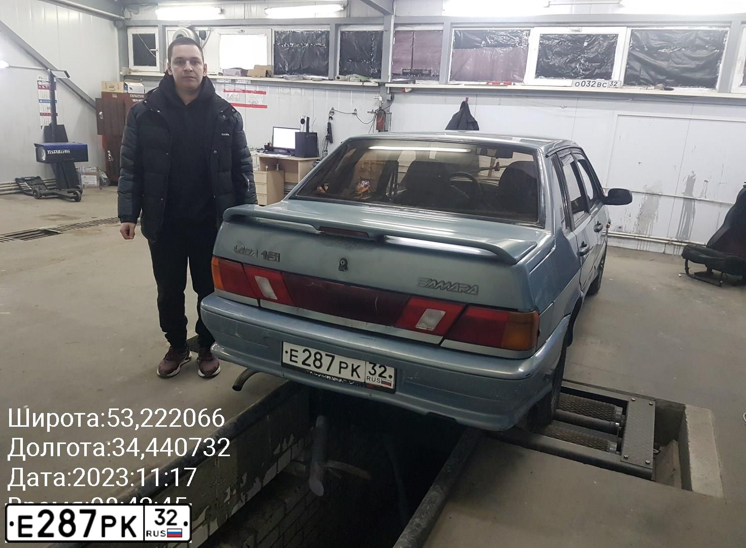 Фото автомобиля LADA 2115 SAMARA, 2003 — госномер Е287РК32. Цвет: ЗОЛОТИСТО-СЕРЫЙ