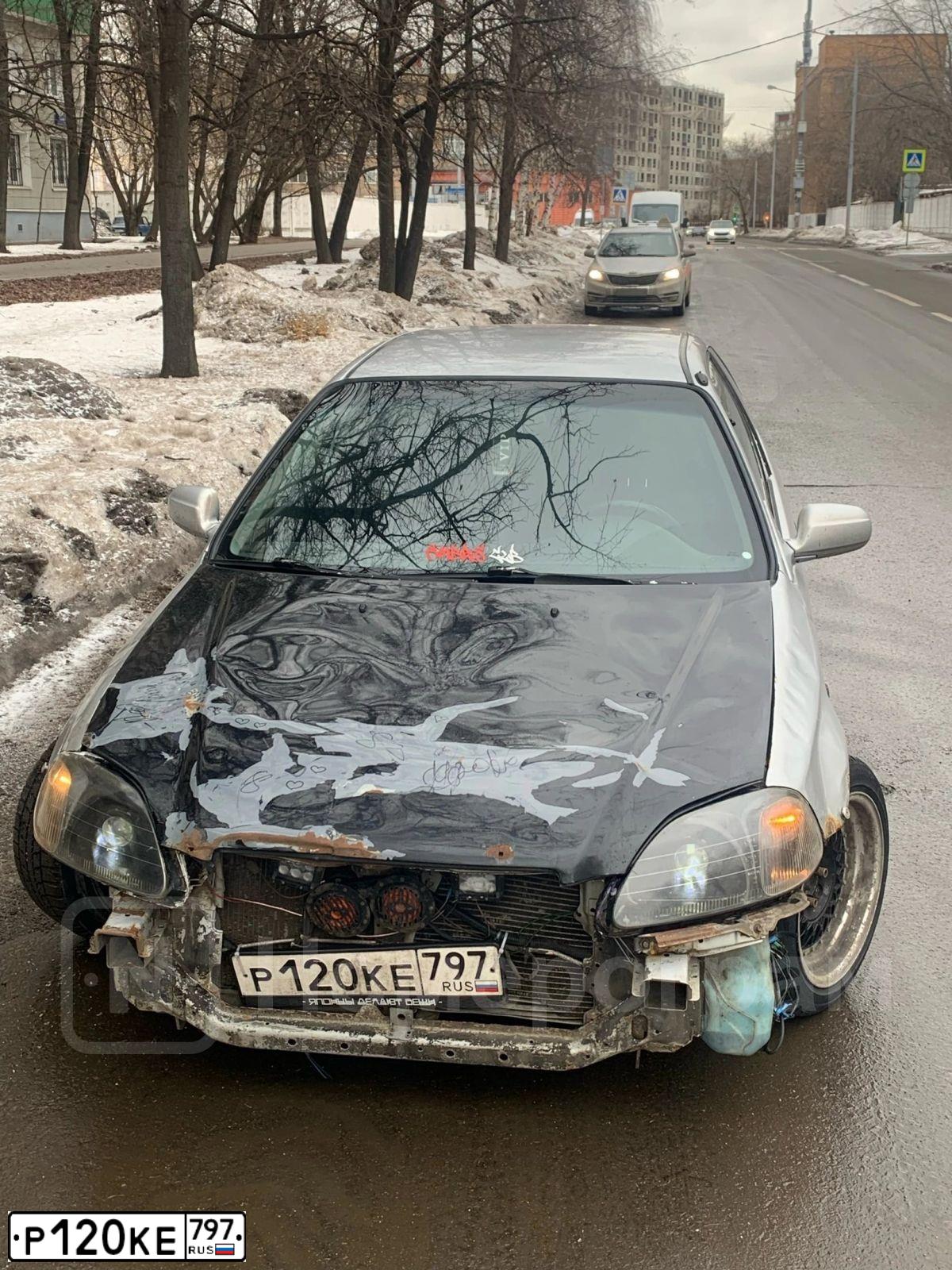 Фото автомобиля HONDA CIVIC, 1997 — госномер Р120КЕ797. Цвет: СЕРЫЙ