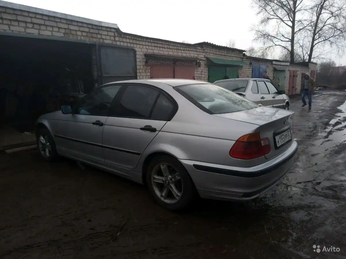 Фото автомобиля BMW SERIE 3, 2000 — госномер М073МВ198. Цвет: Серебристый
