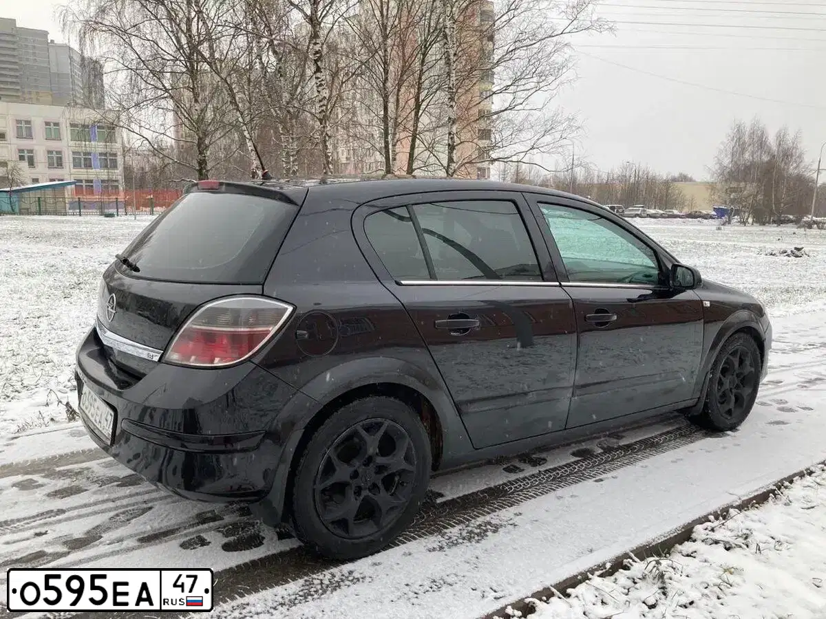 Фото автомобиля OPEL ASTRA, 2008 — госномер Х023АТ152. Цвет: ЧЕРНЫЙ