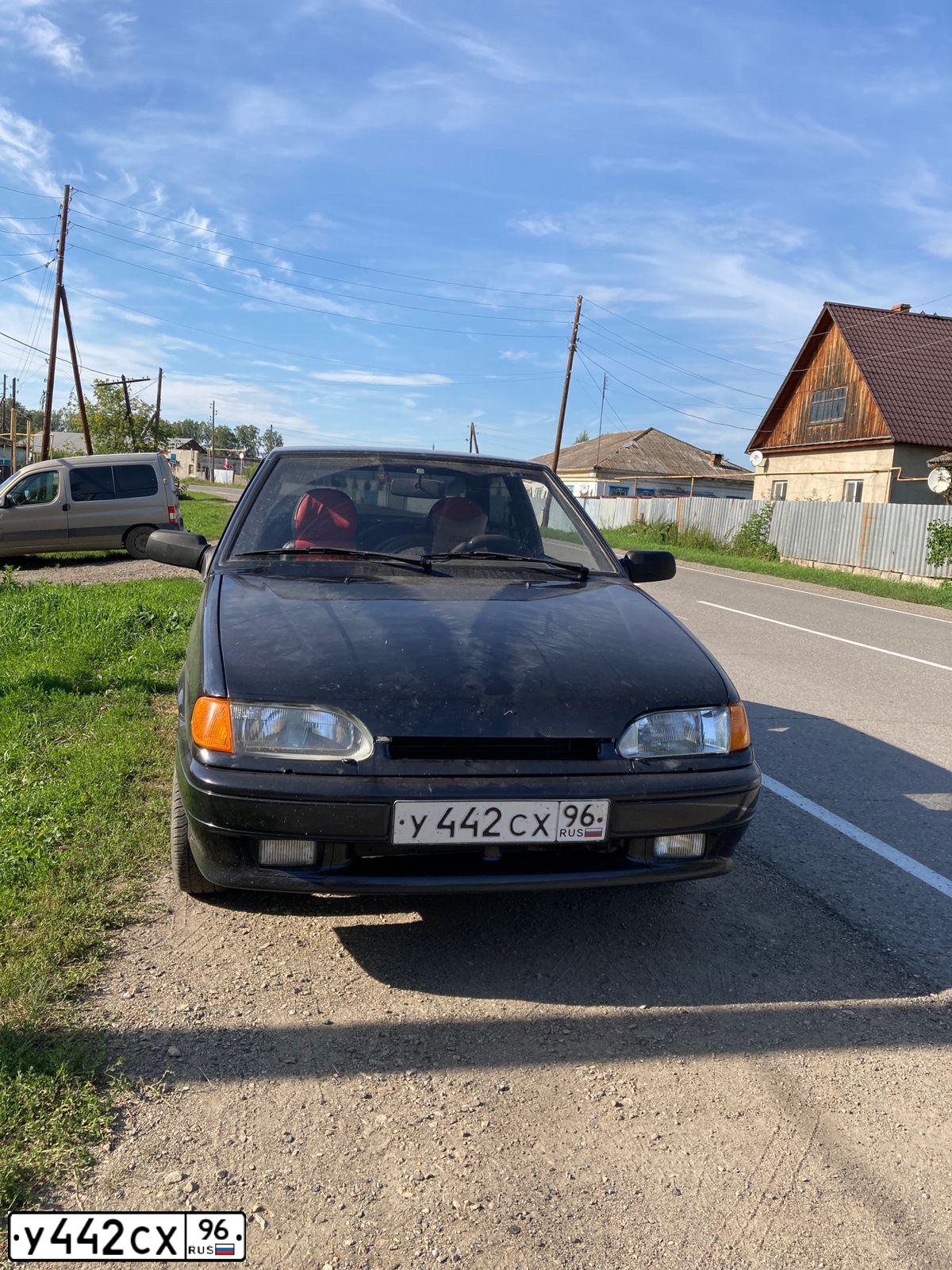 Фото автомобиля LADA 2113 SAMARA, 2008 — госномер У442СХ96. Цвет: ЧЕРНЫЙ