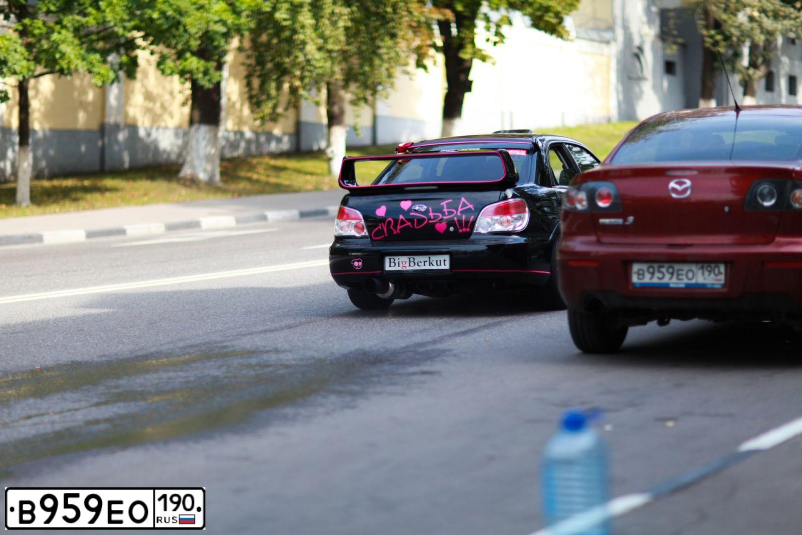Фото автомобиля MAZDA 3, 2008 — госномер В446ТХ89. Цвет: Красный