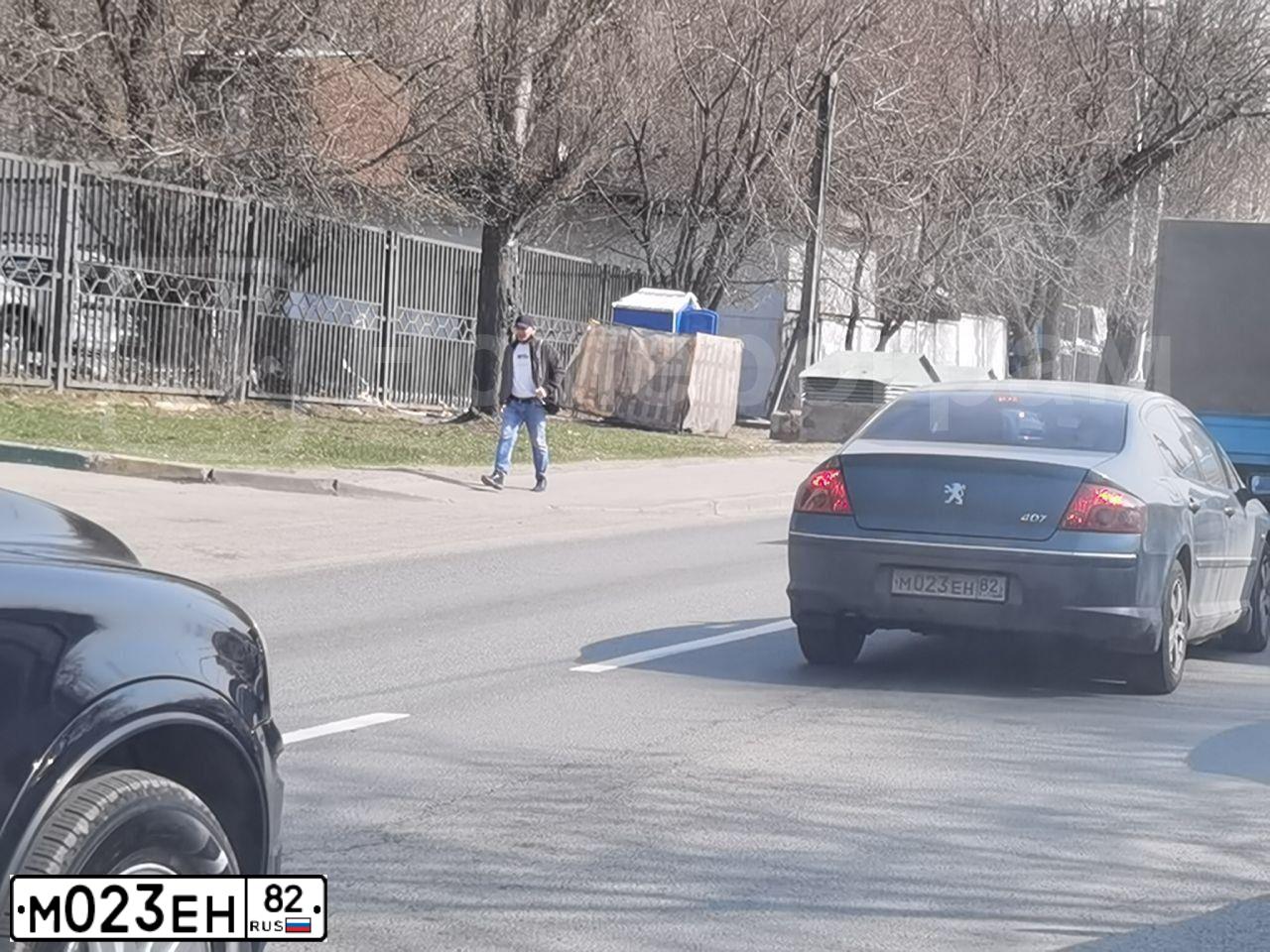 Фото автомобиля PEUGEOT 407, 2006 — госномер В188АС180. Цвет: ЗЕЛЕНЫЙ ТЕМНЫЙ