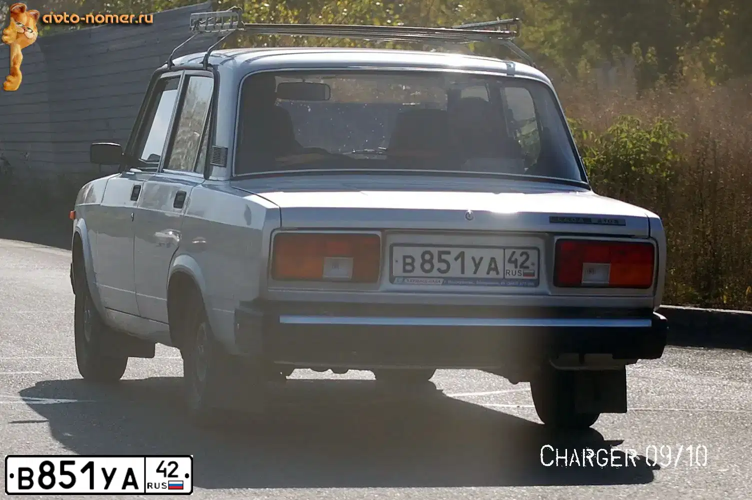 Фото автомобиля LADA 2105, 2010 — госномер В851УА42. Цвет: СВЕТЛО-СЕРЕБРИСТЫЙ МЕТАЛЛ