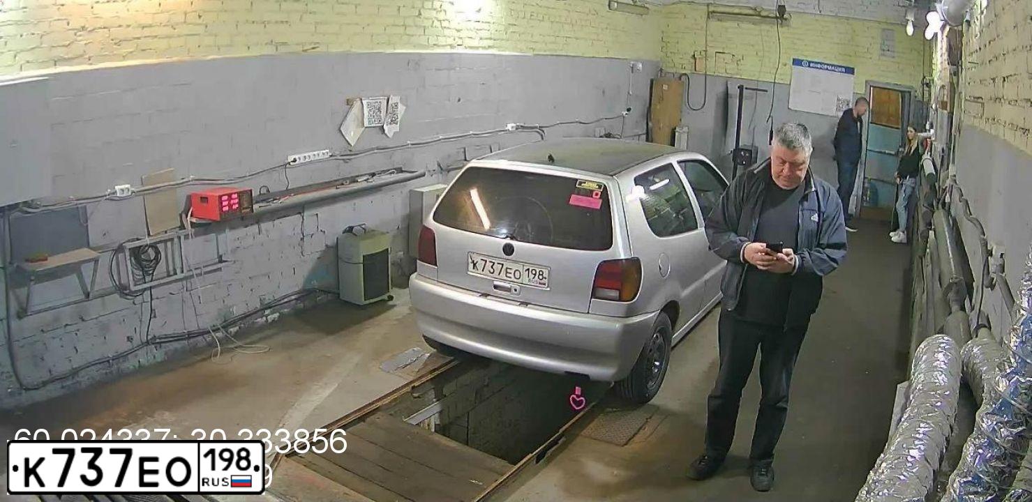 Фото автомобиля VOLKSWAGEN POLO, 1999 — госномер К737ЕО198