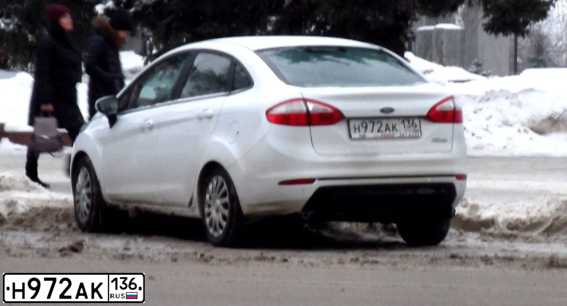 Фото автомобиля FORD FIESTA / ASPIRE, 2016 — госномер Н972АК136. Цвет: БЕЛЫЙ