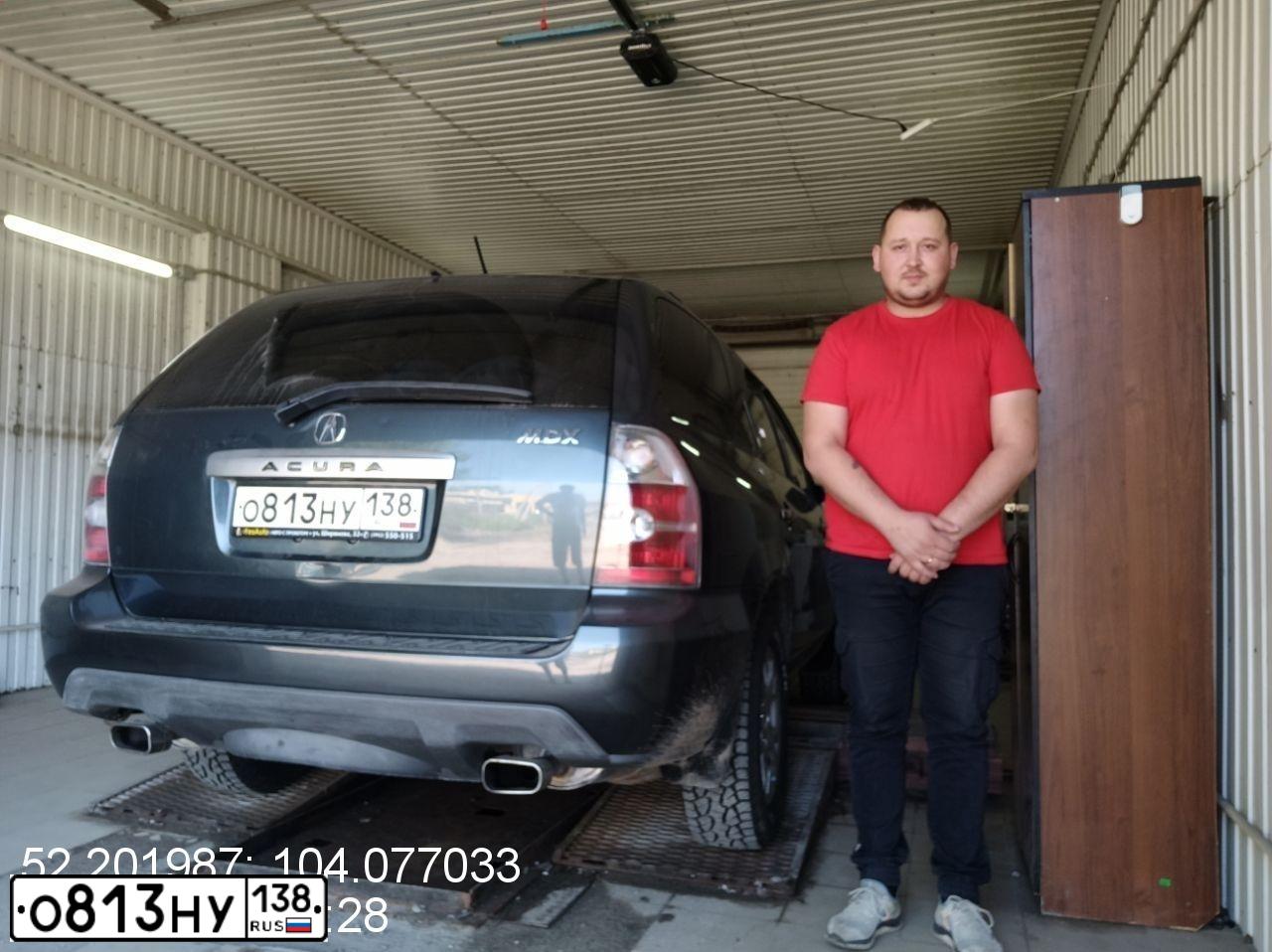 Фото автомобиля ACURA MDX, 2004 — госномер А813КР138. Цвет: темно-серый