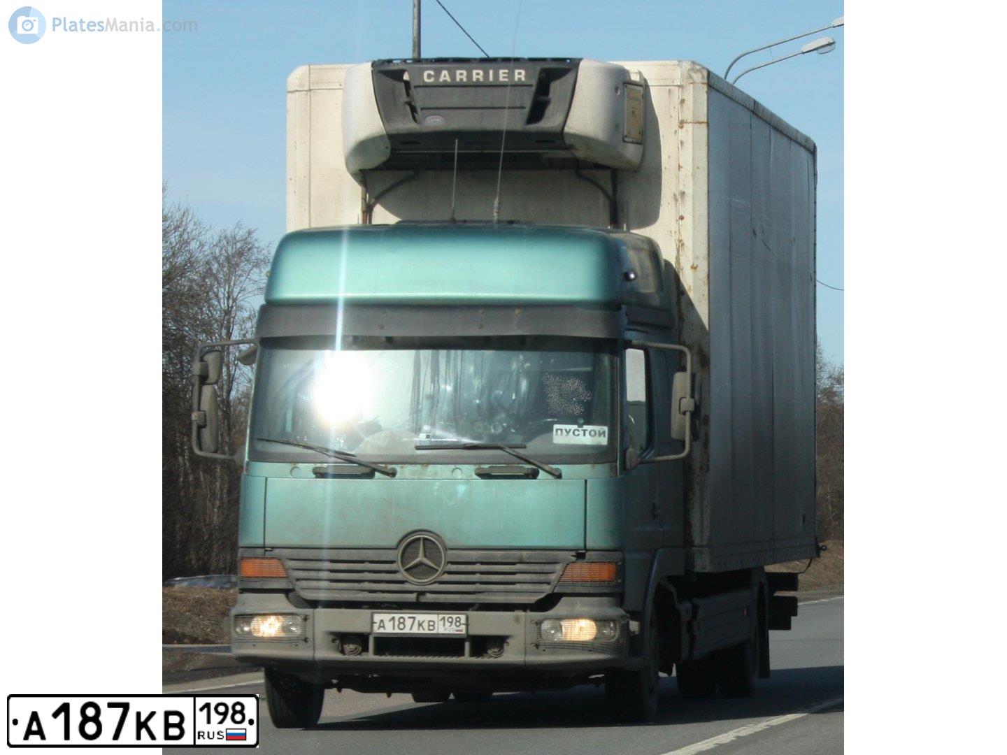 Фото автомобиля MERCEDES ATEGO, 2003 — госномер А187КВ198. Цвет: ЗЕЛЕНЫЙ