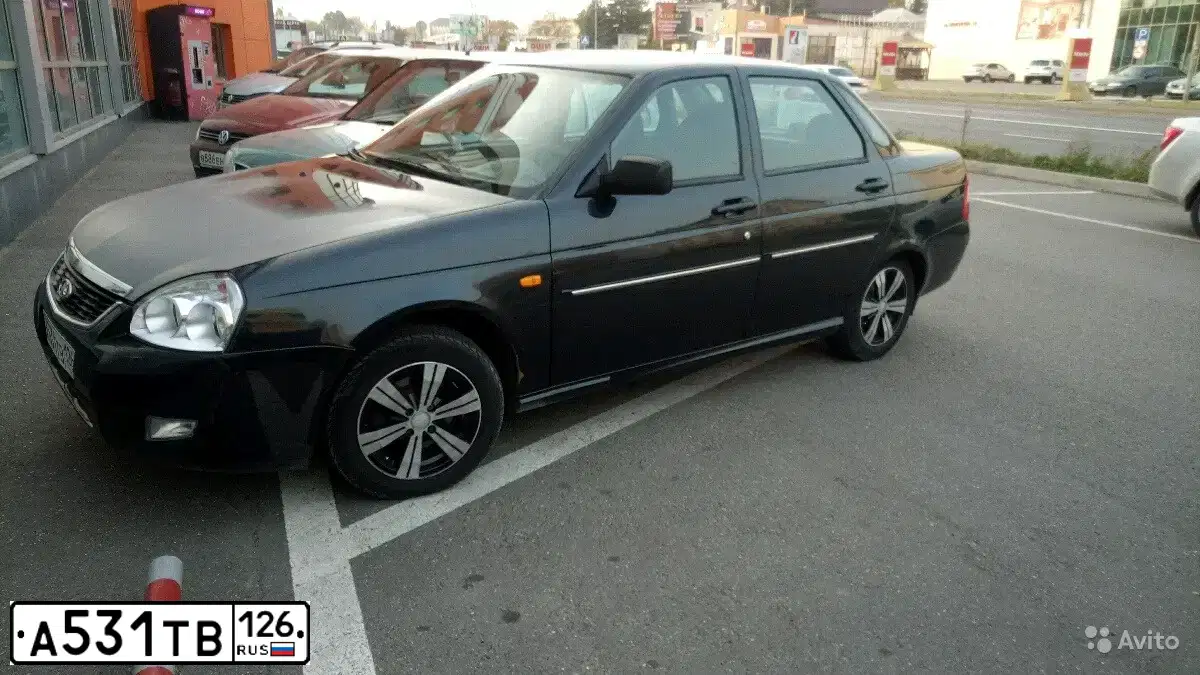 Фото автомобиля LADA 2170 PRIORA, 2008 — госномер М882ВХ26. Цвет: ГРАФИТОВЫЙ МЕТАЛЛИК
