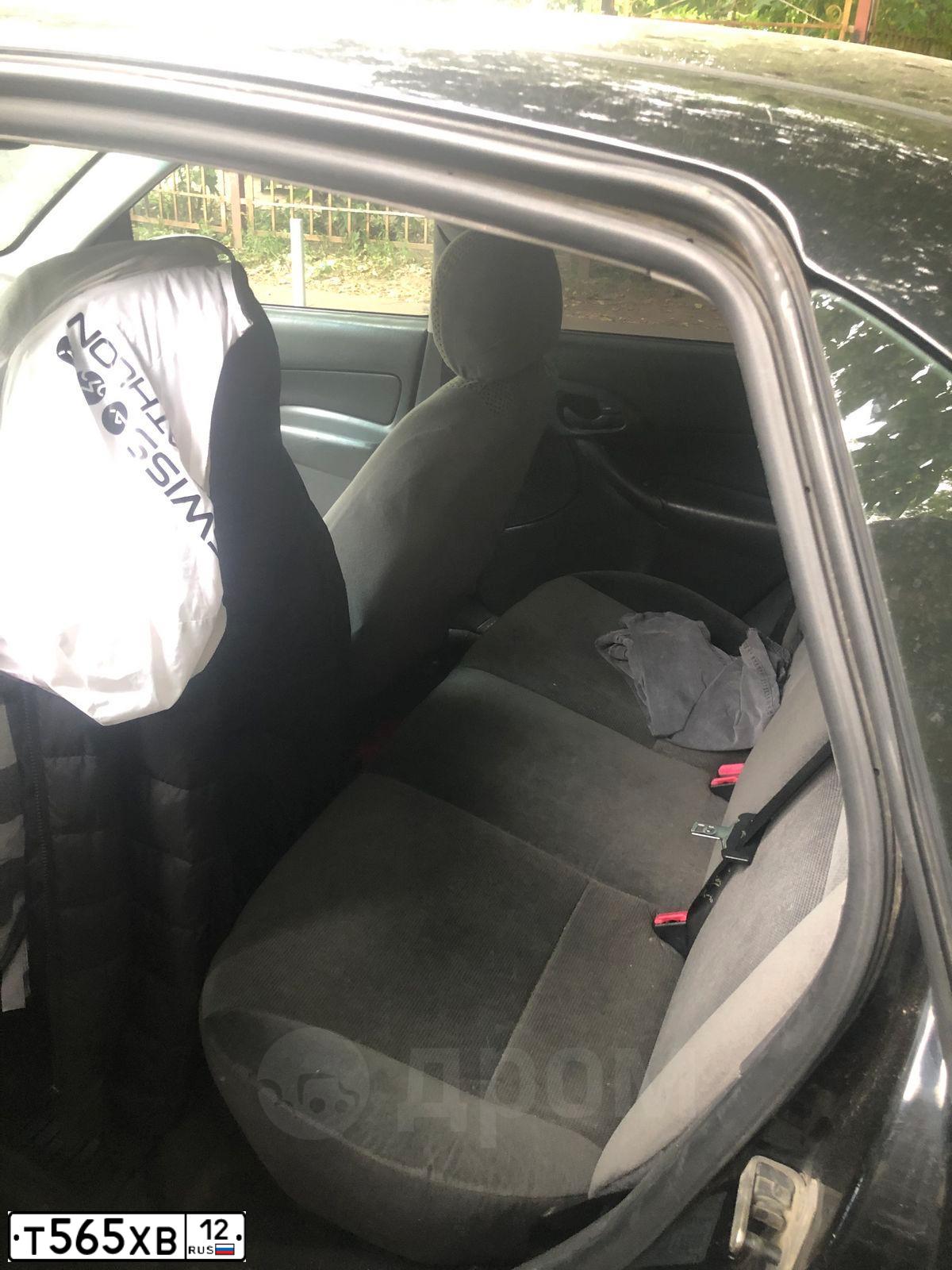 Фото автомобиля FORD FOCUS, 2001 — госномер Т565ХВ12. Цвет: ЧЕРНЫЙ