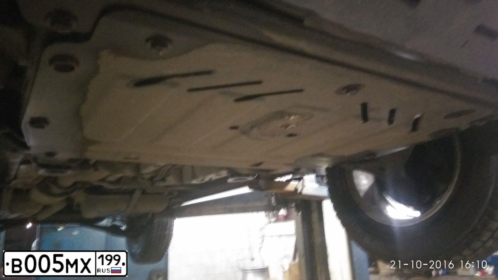 Фото автомобиля CHEVROLET NIVA, 2008 — госномер О686ТТ799. Цвет: ЗЕЛЕНЫЙ