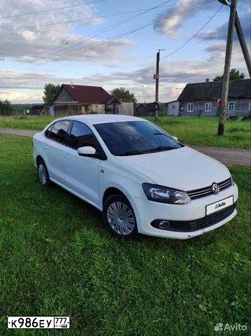 Фото автомобиля VOLKSWAGEN POLO, 2014 — госномер Т382ХА152. Цвет: Белый
