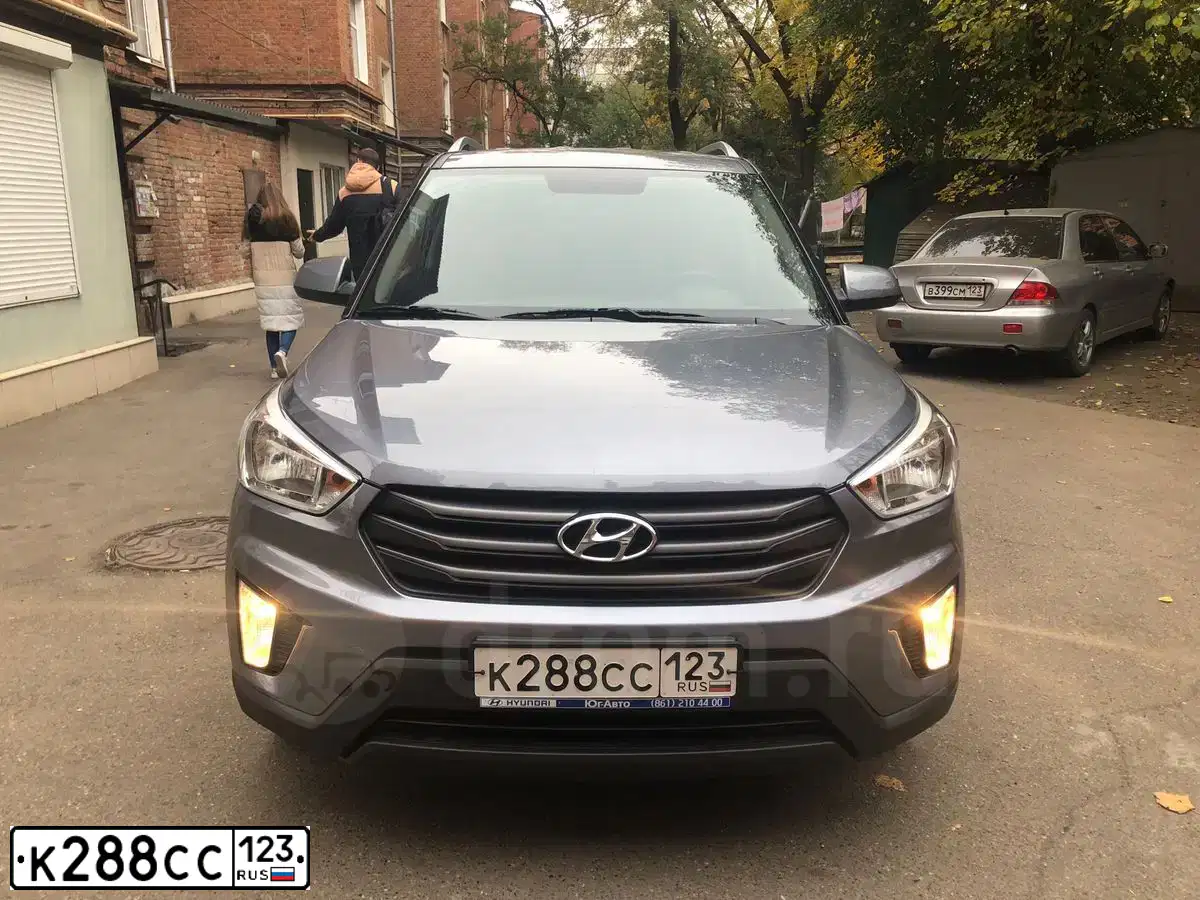 Фото автомобиля HYUNDAI CRETA, 2017 — госномер К288СС123. Цвет: Серый