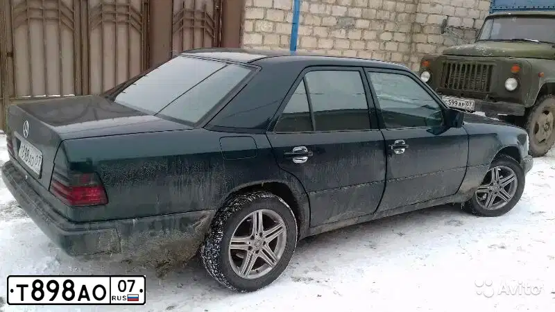 Фото автомобиля MERCEDES E-KLASSE, 1987 — госномер У953ЕТ07
