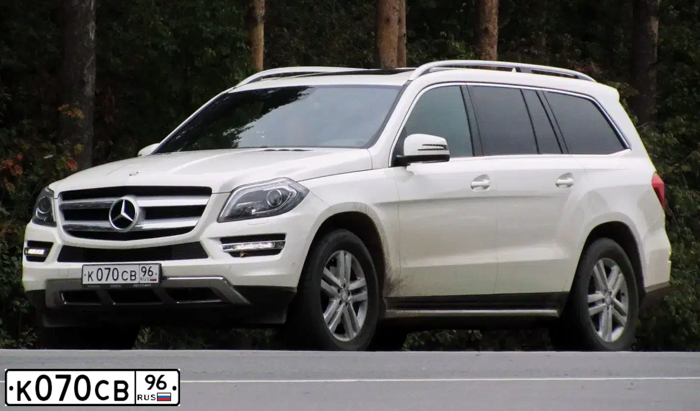 Фото автомобиля AUDI Q7, 2007 — госномер А817ЕХ196. Цвет: СЕРЫЙ