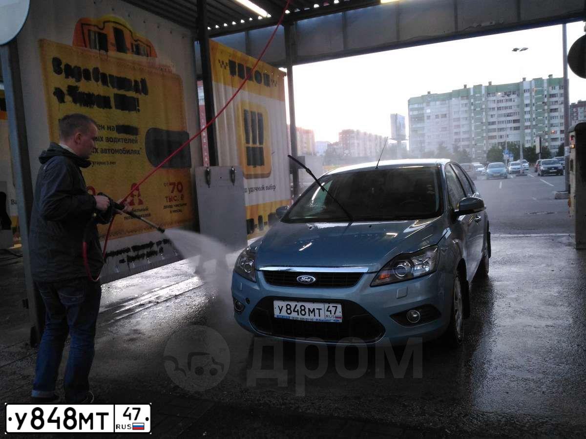 Фото автомобиля FORD D FOCUS, 2010 — госномер У848МТ47. Цвет: БЕЛЫЙ
