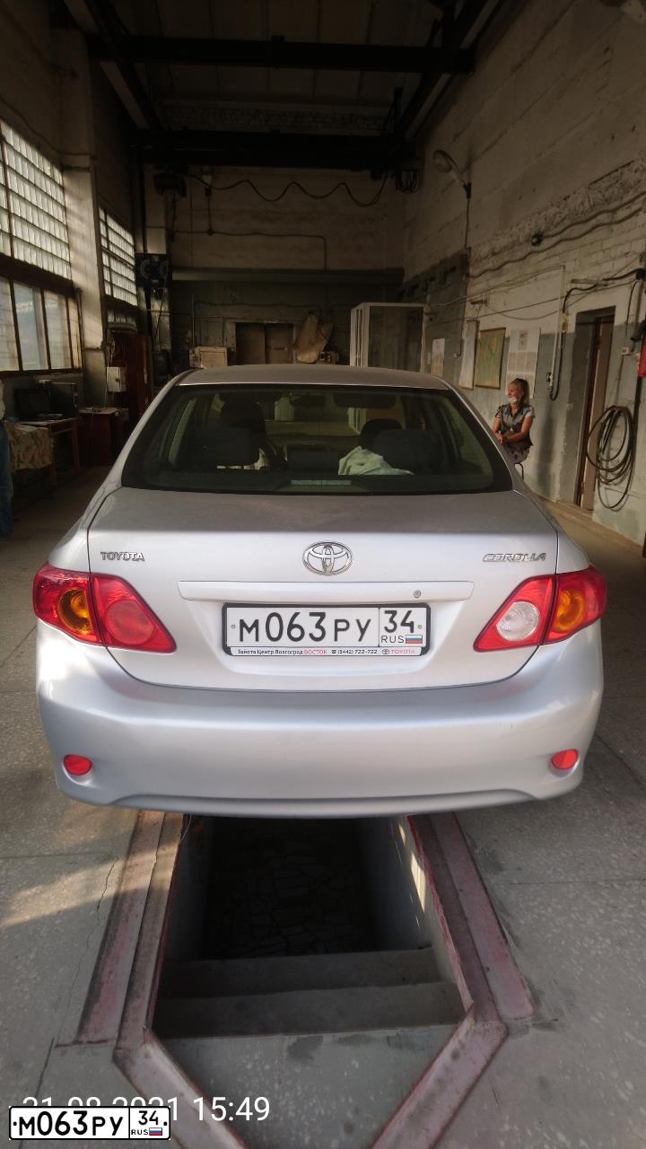 Фото автомобиля TOYOTA COROLLA, 2008 — госномер М063РУ34. Цвет: СЕРЕБРИСТЫЙ
