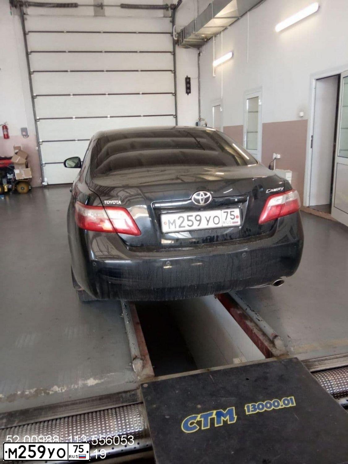 Фото автомобиля TOYOTA CAMRY, 2009 — госномер К060КК48. Цвет: ЧЕРНЫЙ