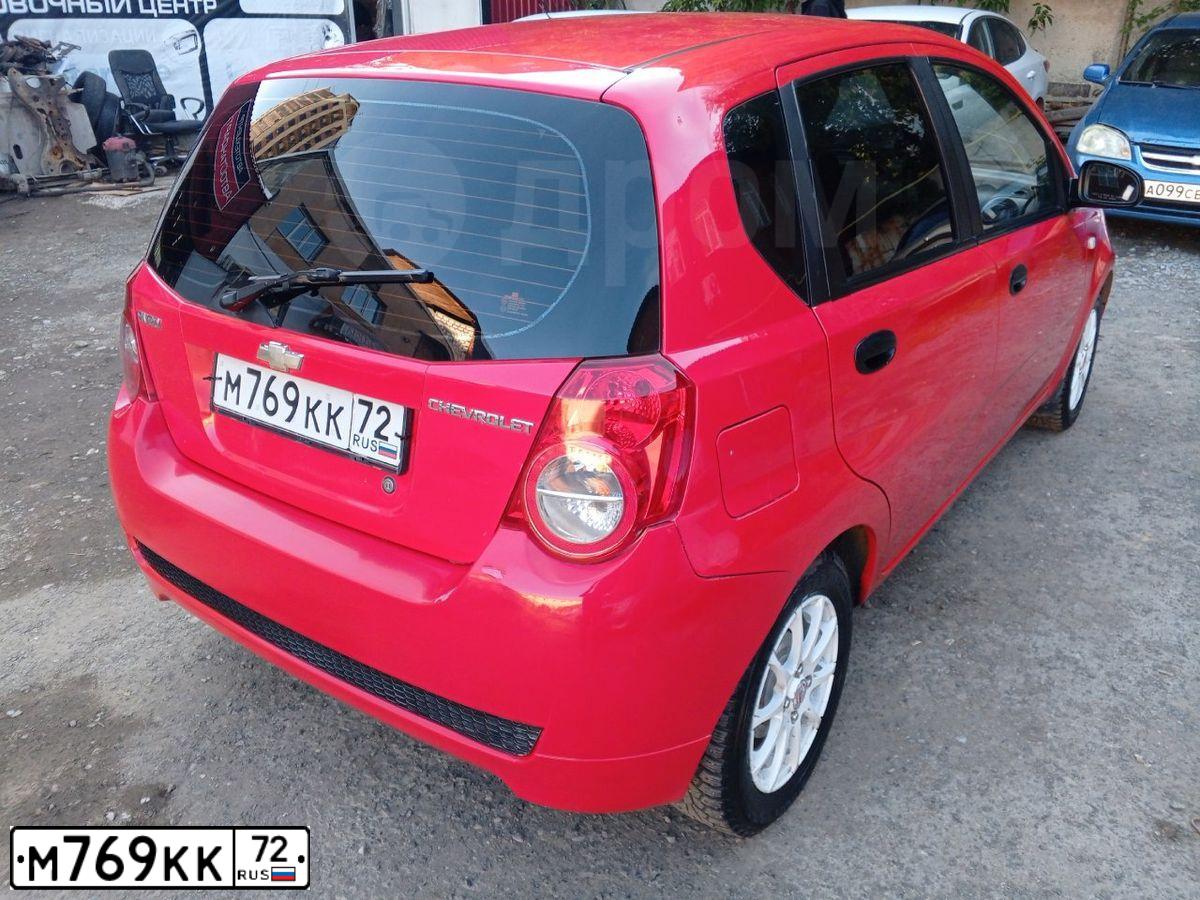 Фото автомобиля CHEVROLET AVEO, 2008 — госномер М769КК72. Цвет: Красный