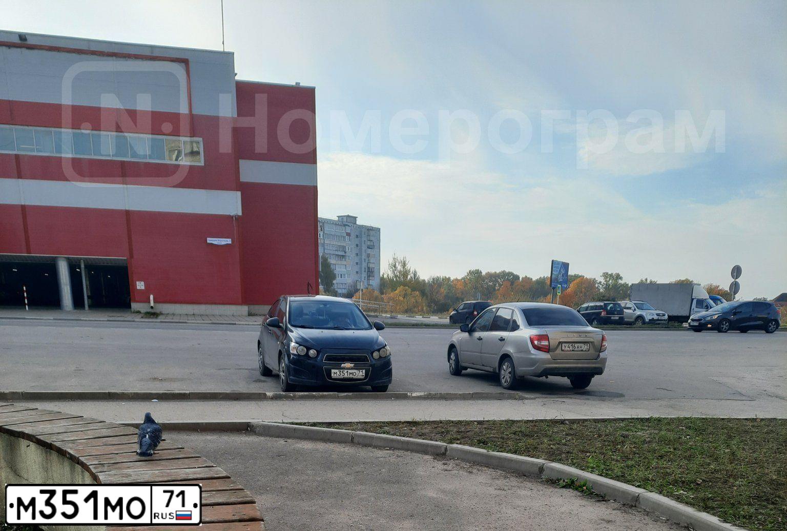 Фото автомобиля CHEVROLET AVEO, 2012 — госномер М351МО71. Цвет: ЧЕРНЫЙ