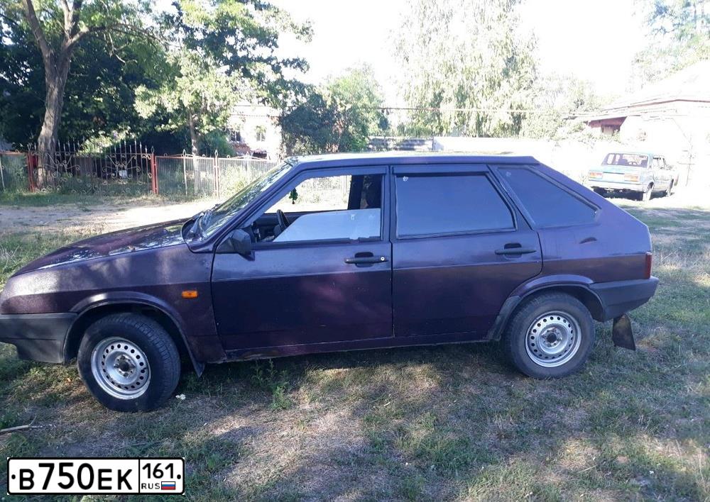 Фото автомобиля LADA 2109 SAMARA, 1998 — госномер Х371КУ61. Цвет: ФИОЛЕТОВЫЙ